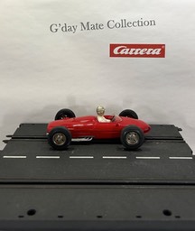 40401 Ferrari Tipo - rot - Nr8 - SV2 - F1 chrom