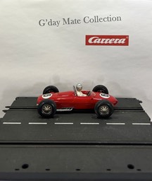 40401 Ferrari Tipo - rot - Nr8 - SV3 - F1 chrom