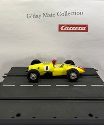 40403 Cooper Climax - gelb - roter Streifen - schwarzer Auspuff - F1 chrom