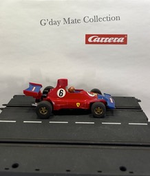 40408 - Ferrari F1 - rot - blauer Front und Heckflügel - Nr6 - F2 gold