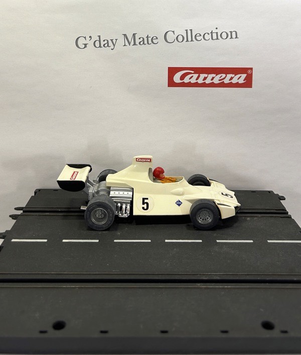 40409 Brabham F1 - weiss - breite Hinterreifen - Nr5 - F4-5 grau