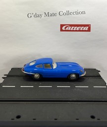40416 Jaguar E - blau - mit Licht - F11 chrom