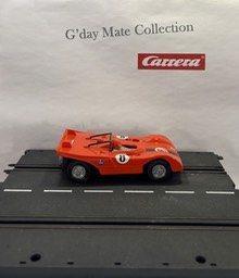40418 Ferrari 312P - orange-rot - schwarzer Streifen - Heckmotor schwarz - Chassis offen - Nr8 - F8 grau