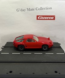 40423 Porsche 928 - rot - Kippscheinwerfer - Heck mit-ohne Schraube - F21