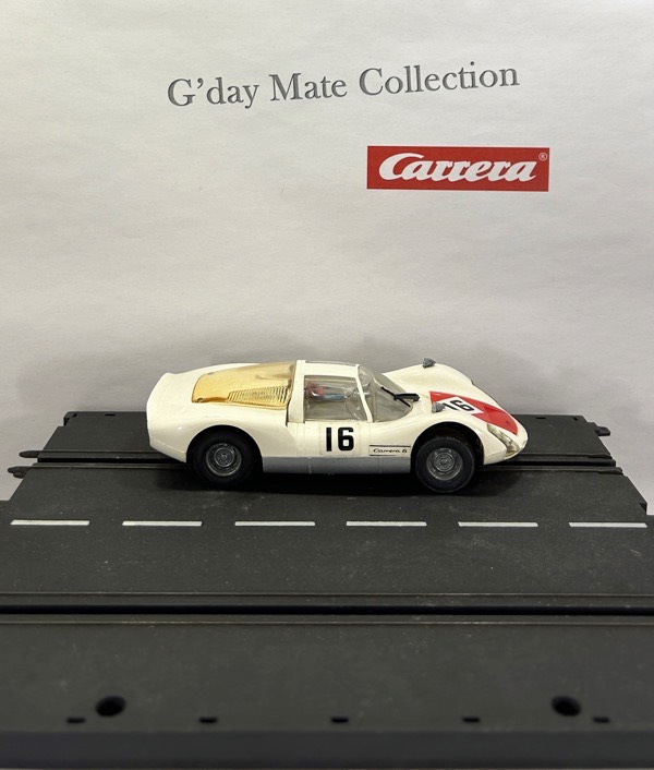 40426 Porsche Carrera 6 - weiss - altes Chassis - Beleuchtung - Nr16 - F15 grau