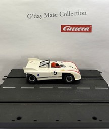 40432 Porsche 908 - weiss- roter Streifen - Motor chrom - Nr1 - F21 grau-schwarz