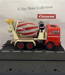 82500 LKW Betonmischer - rot - ohne Schalter - F43-44 rot