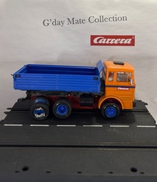 82506 LKW 3-Seitenkipper - orange - ohne Schalter - Bordwand schräg - F45-46 blau